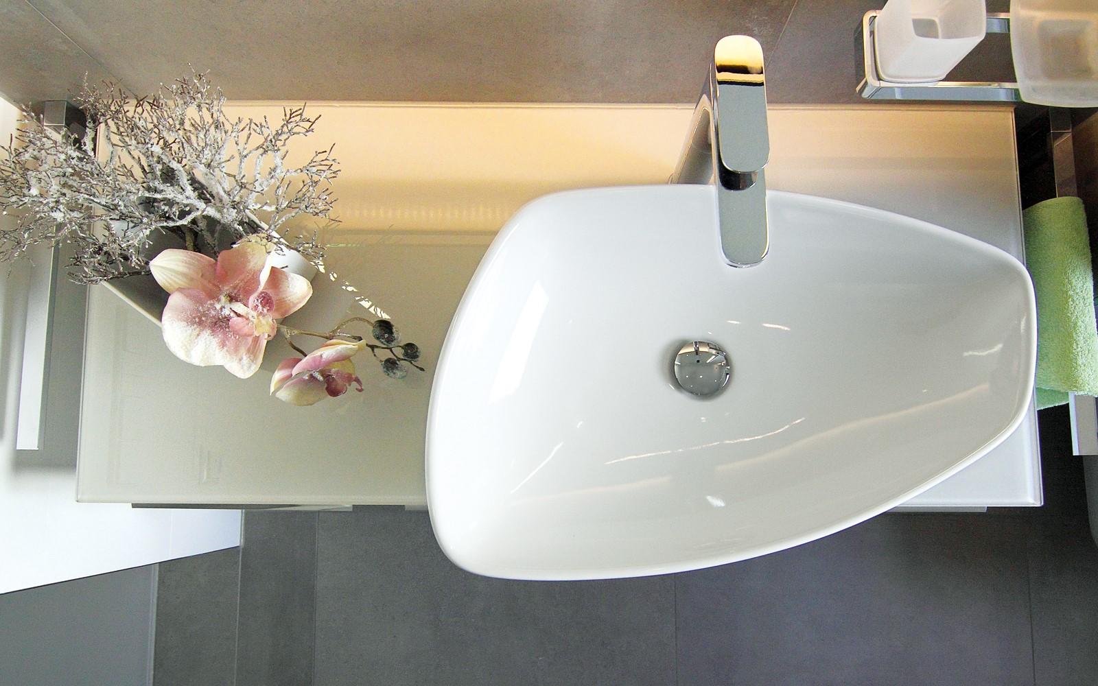 Referenzen Stuebler - Typsache, Waschbecken