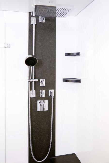 Referenz Badkomplettsanierung - Dusche